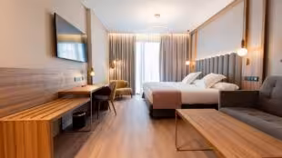HOTEL GIRALDA CENTER