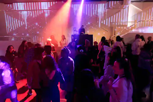 Lieux de soirée : entreprises.
