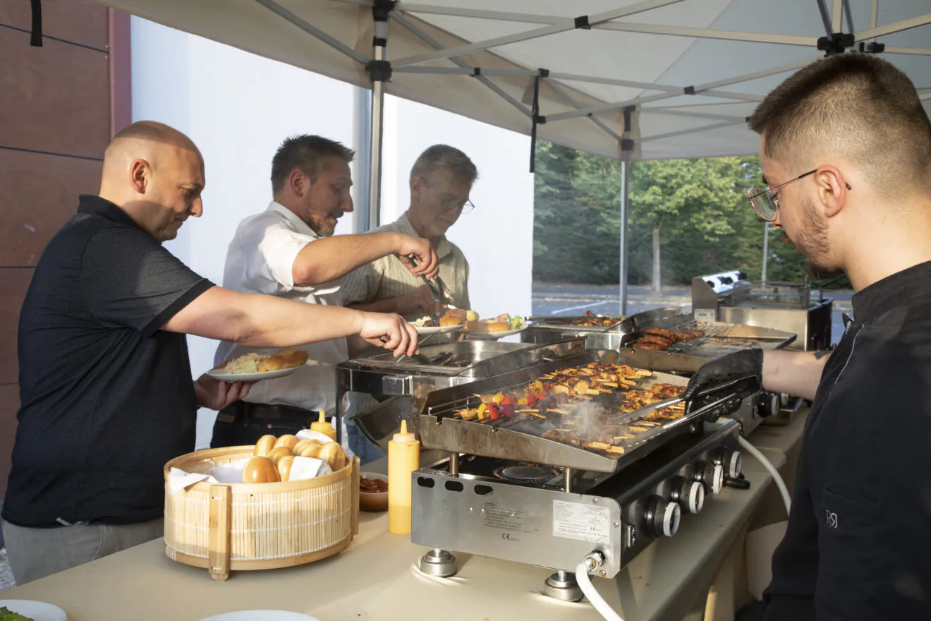 Équipe Pandrol lors du barbecue 