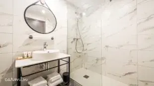 BEST WESTERN LE RELAIS DU VIGNERON BEST WESTERN LE RELAIS DU VIGNERON