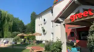 greet Hotel Beaune