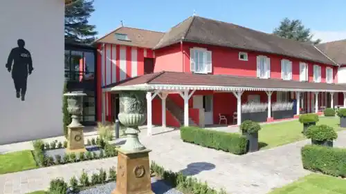 Hôtel Les Maritonnes Parc & Vignoble Restaurant Rouge & Blanc