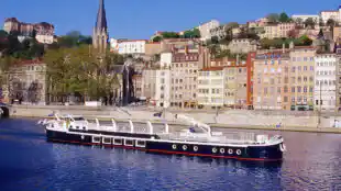 LES YACHTS DE LYON
