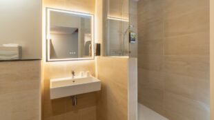 Sure Hotel by Best Western Caen Mémorial