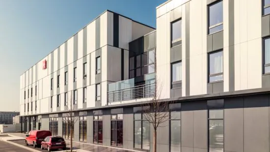 Hôtel ibis Paris Cœur d'Orly Aéroport