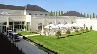 Villa Bellagio Amboise (by Popinns)