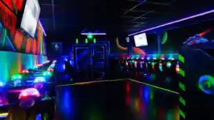 Salle-de-brief-LaserMaxx.jpg