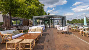 Aquarestaurant