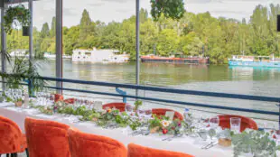 Aquarestaurant