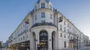 Hôtel l'Élysée Val d'Europe
