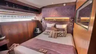 VIP Paris Yacht Hôtel