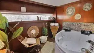 VIP Paris Yacht Hôtel