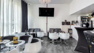 VIP LOUNGE DD - VIP LOUNGE DD