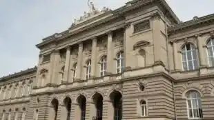 Façade Palais Aula