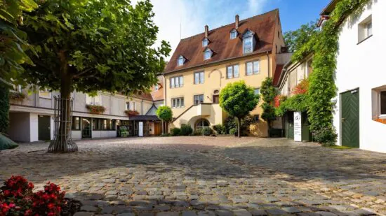 À la Cour d'Alsace · Hôtel Restaurant & Spa