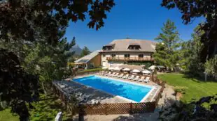 HÔTEL&SPA LES BARTAVELLES