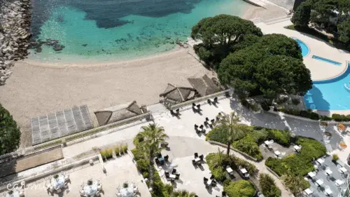 Meridien Beach Plaza