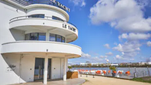 LE YACHT
