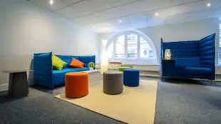 Baya - Paris Pyramides - Coworking, Location de bureau & Salle de réunion