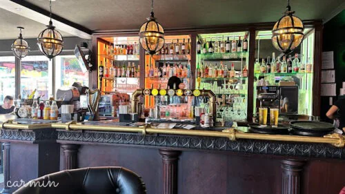 royal pub 2