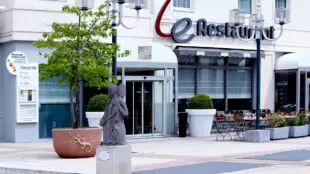 Hôtel Restaurant Campanile Paris Ouest - Chaville