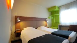 Hôtel Restaurant Campanile Paris Ouest - Chaville