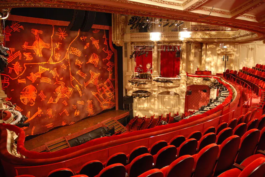 Théâtre Mogador