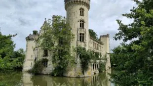 Château de la Mothe-Chandeniers