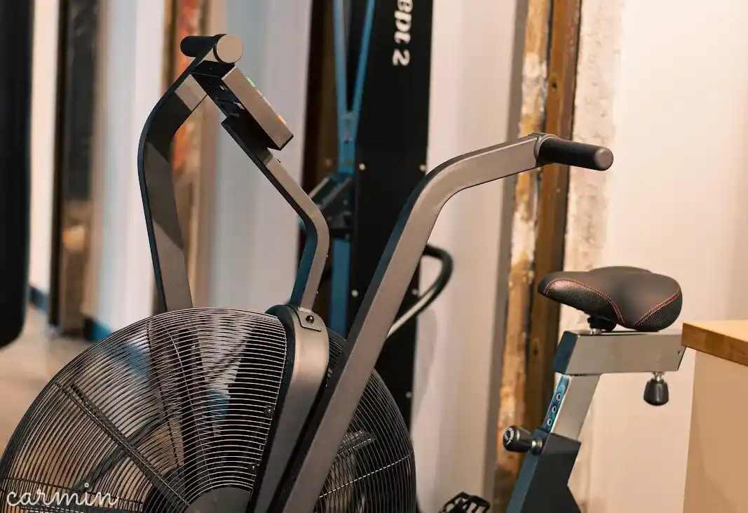 VPunch Gym Séminaire & soirée Disponibilité et devis en 24h Carmin