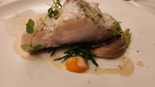 Macéo Restaurant, Bar & Cave à Vins
