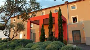 Hotel-Restaurant Le Gardon - Pont du Gard
