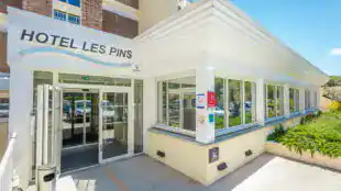 Logis Hôtel Operalia les pins