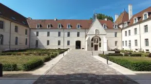 Cité Internationale de la Gastronomie et du Vin