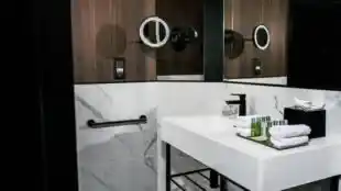 Hilton Paris La Défense ****-Salle de bain