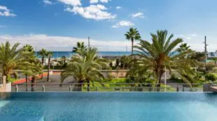 Occidental Atenea Mar