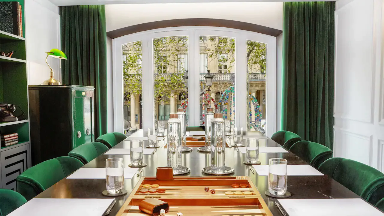 Hôtel du Louvre*****-Arthur