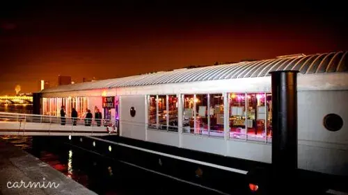 Le Café Barge
